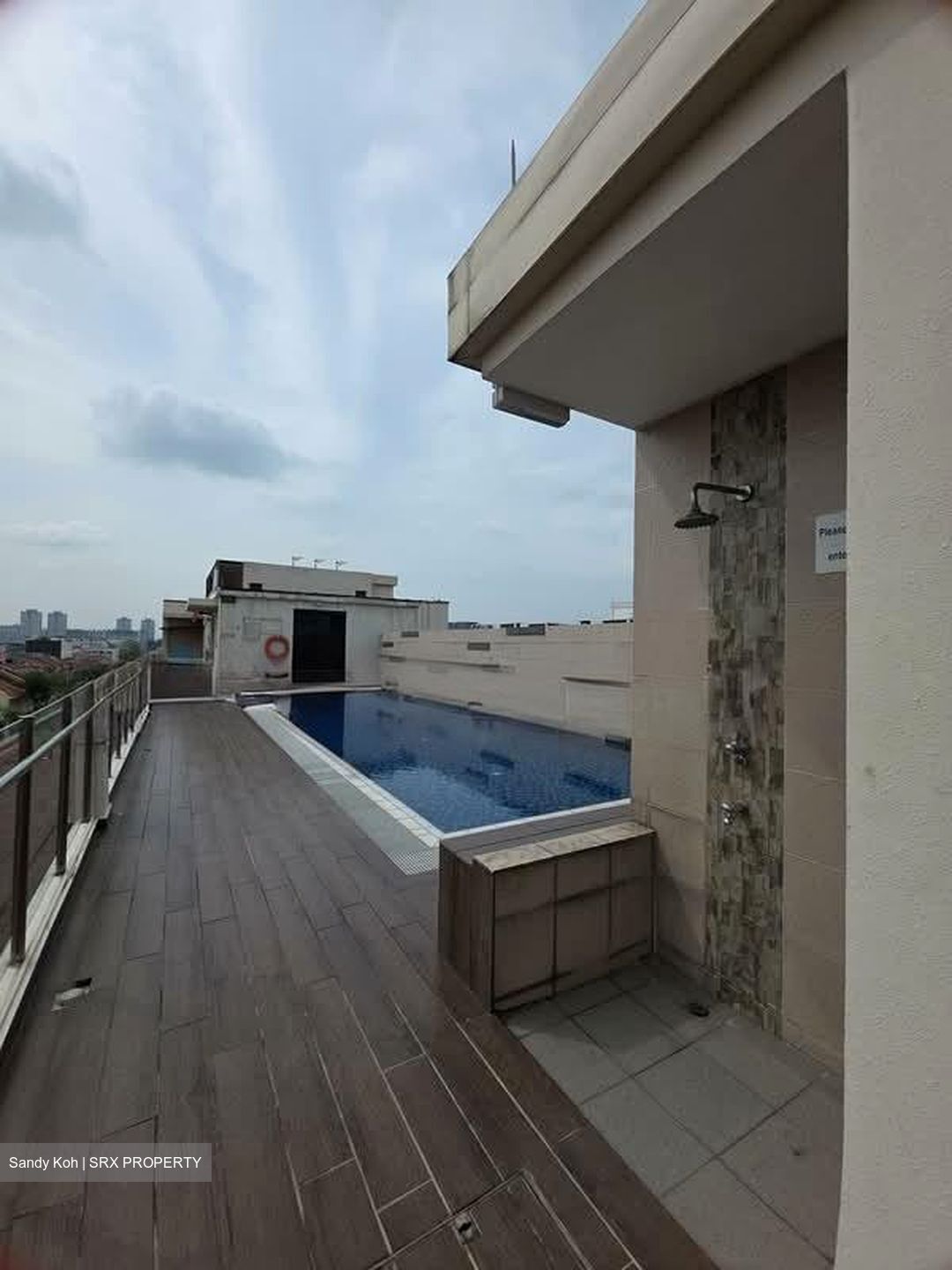 East Coast Road (D15), Apartment #566139101